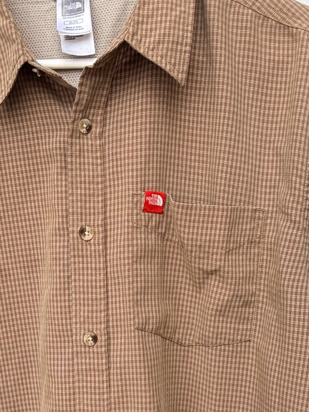 The North Face Men XL Outdoor Hiking Button Shirt Brown & Tan Vented
